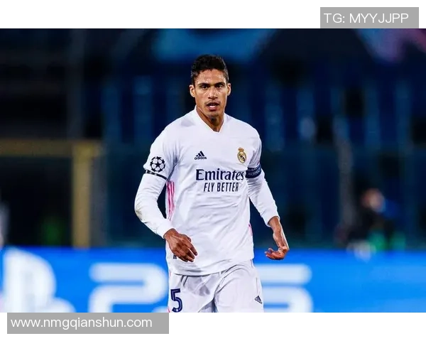 足球巨星背后的支持者 十大足球明星妻子的传奇故事与生活揭秘